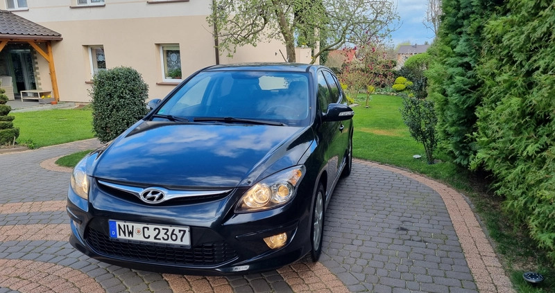 Hyundai I30 cena 22900 przebieg: 125000, rok produkcji 2011 z Tłuszcz małe 497